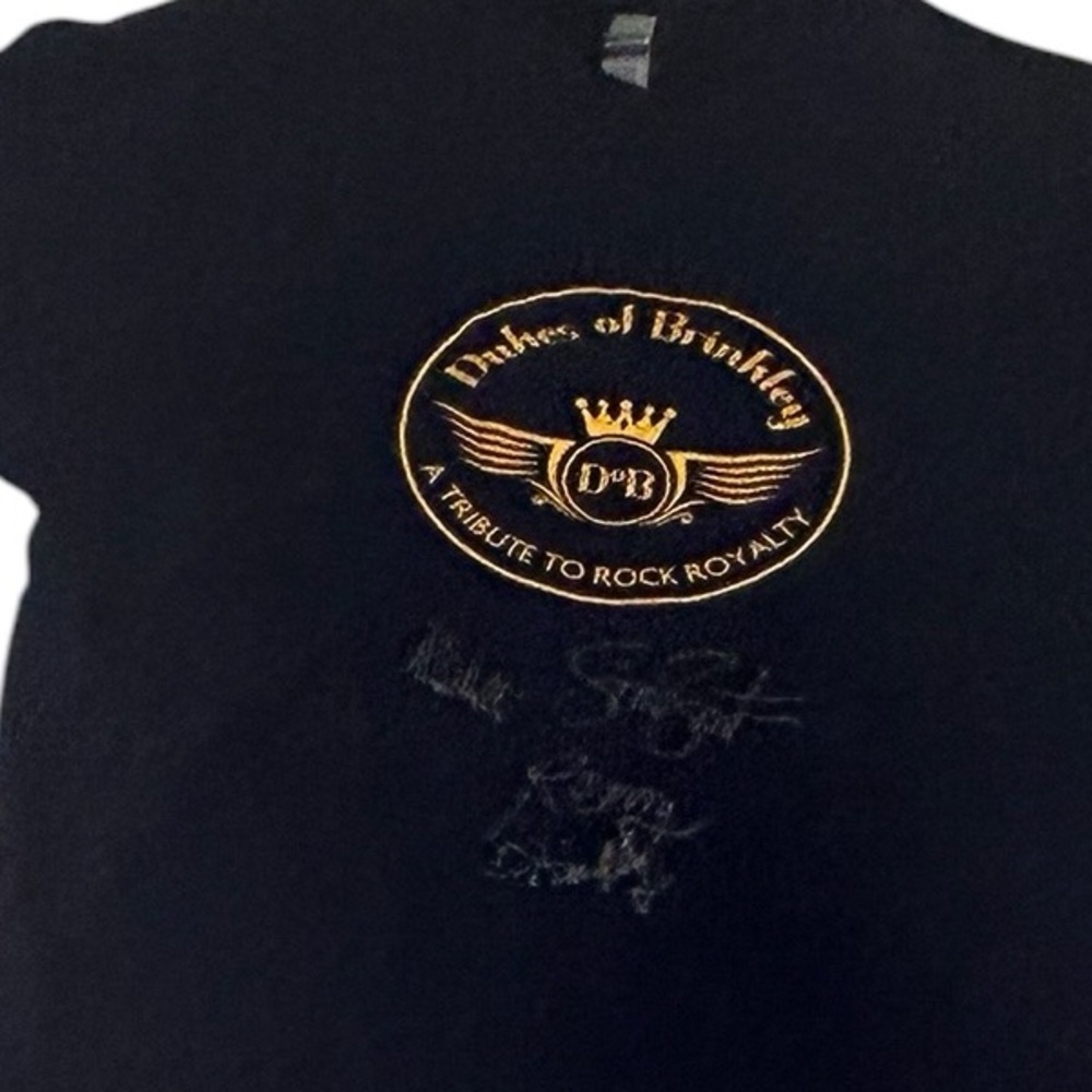 Dukes of Brinkley Signed‎ XL Dark Blue T-Shirt Made by Gildon - Picture 4 of 9